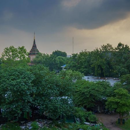 Jiang Mai 81 Aparthotel Chiang Mai Bagian luar foto